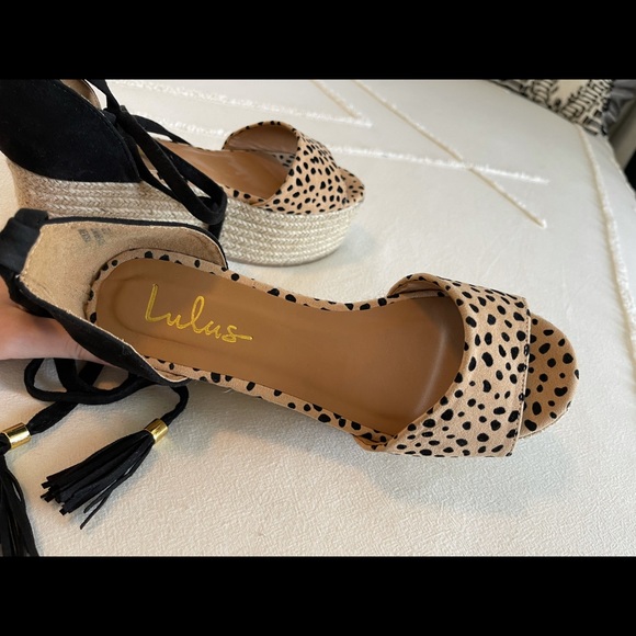 giraffe print wedges - Picture 3 of 3